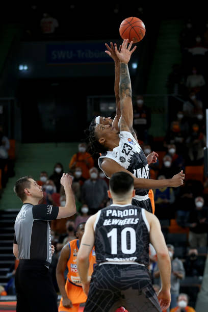 4决赛中 4决赛中