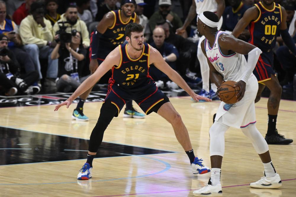 杨佳敏首局 杨佳敏首局